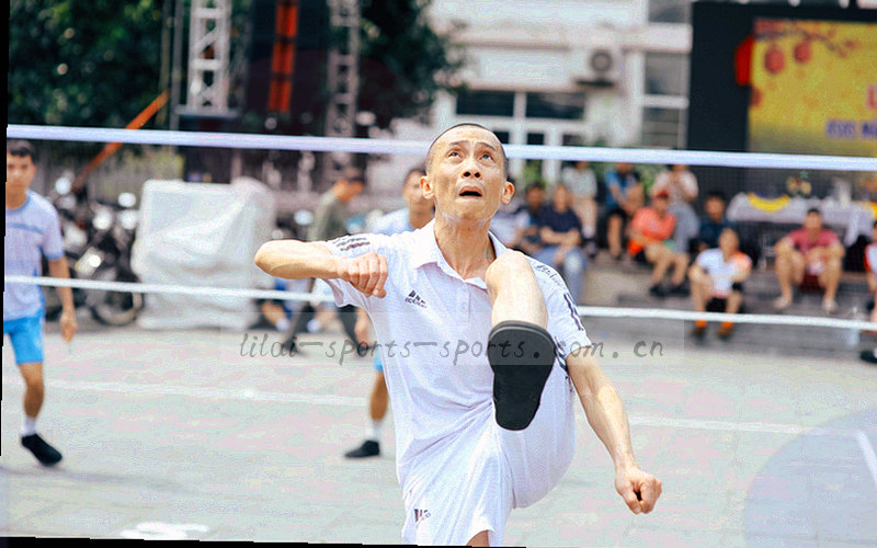 两台设备之间的数据同步示意，荧光绿连接线